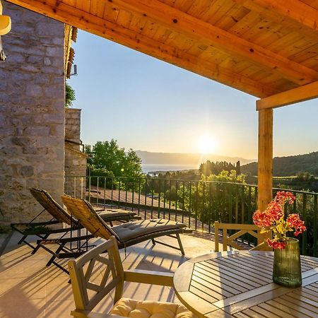 Dvor Pitve Villas Jelsa  Exterior photo
