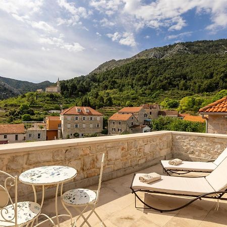 Dvor Pitve Villas Jelsa  Exterior photo