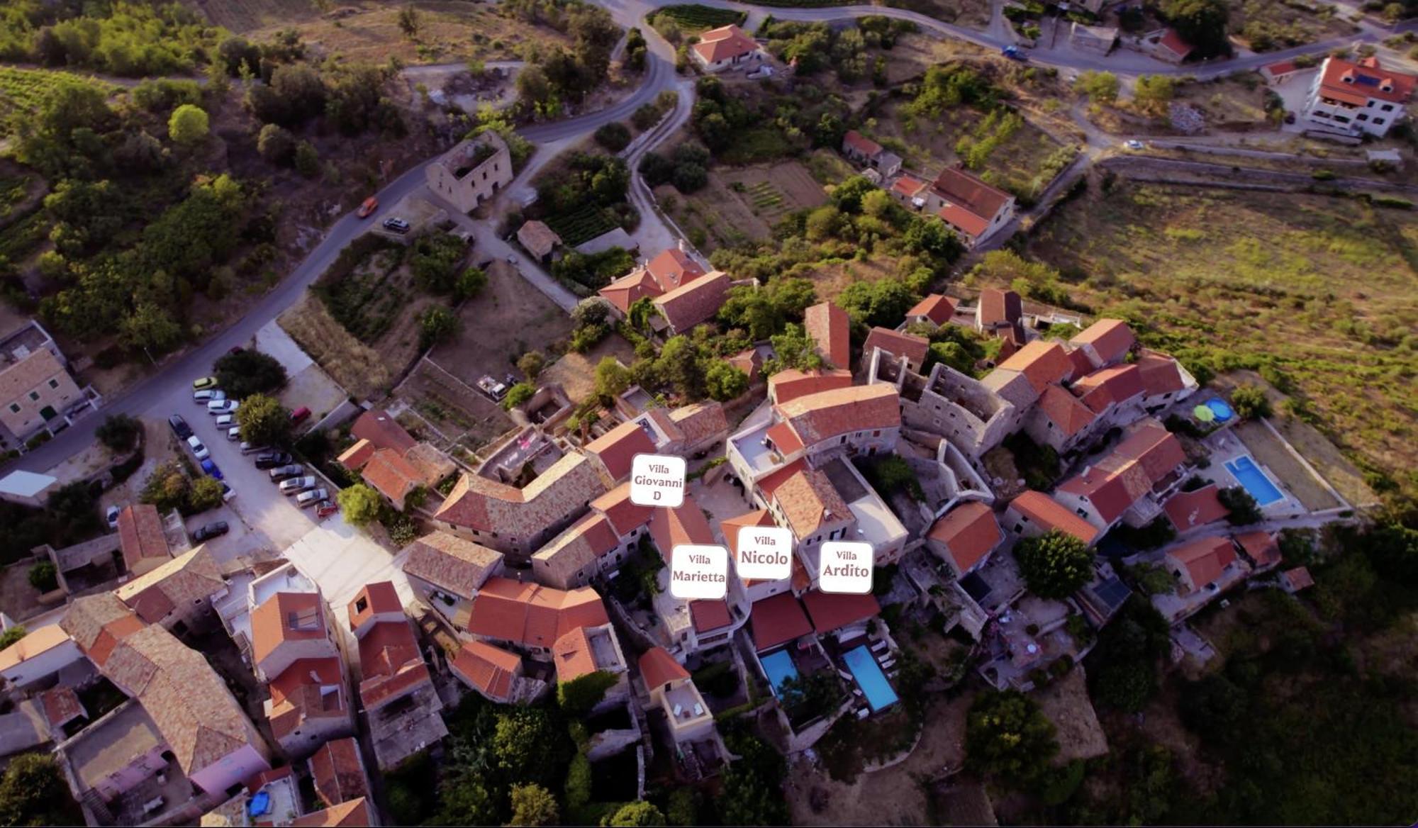 Dvor Pitve Villas Jelsa  Exterior photo
