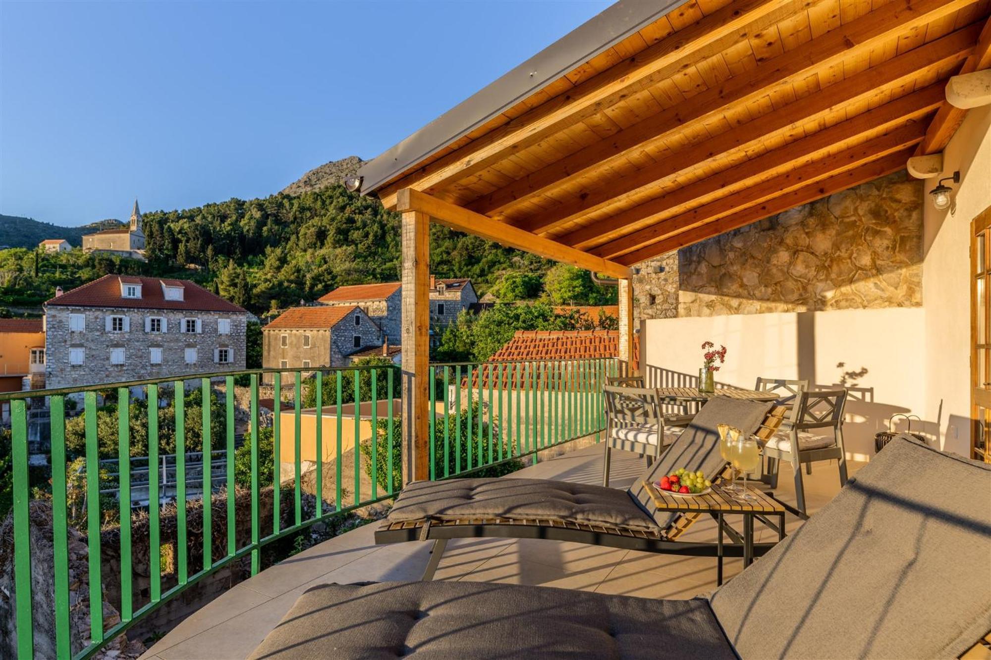 Dvor Pitve Villas Jelsa  Room photo