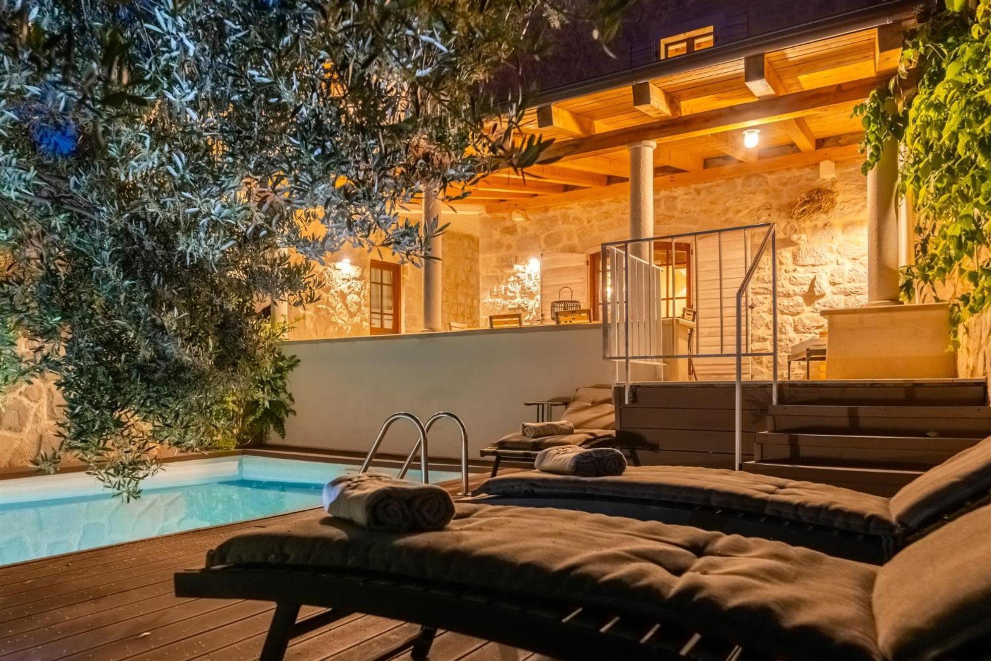 Dvor Pitve Villas Jelsa  Room photo
