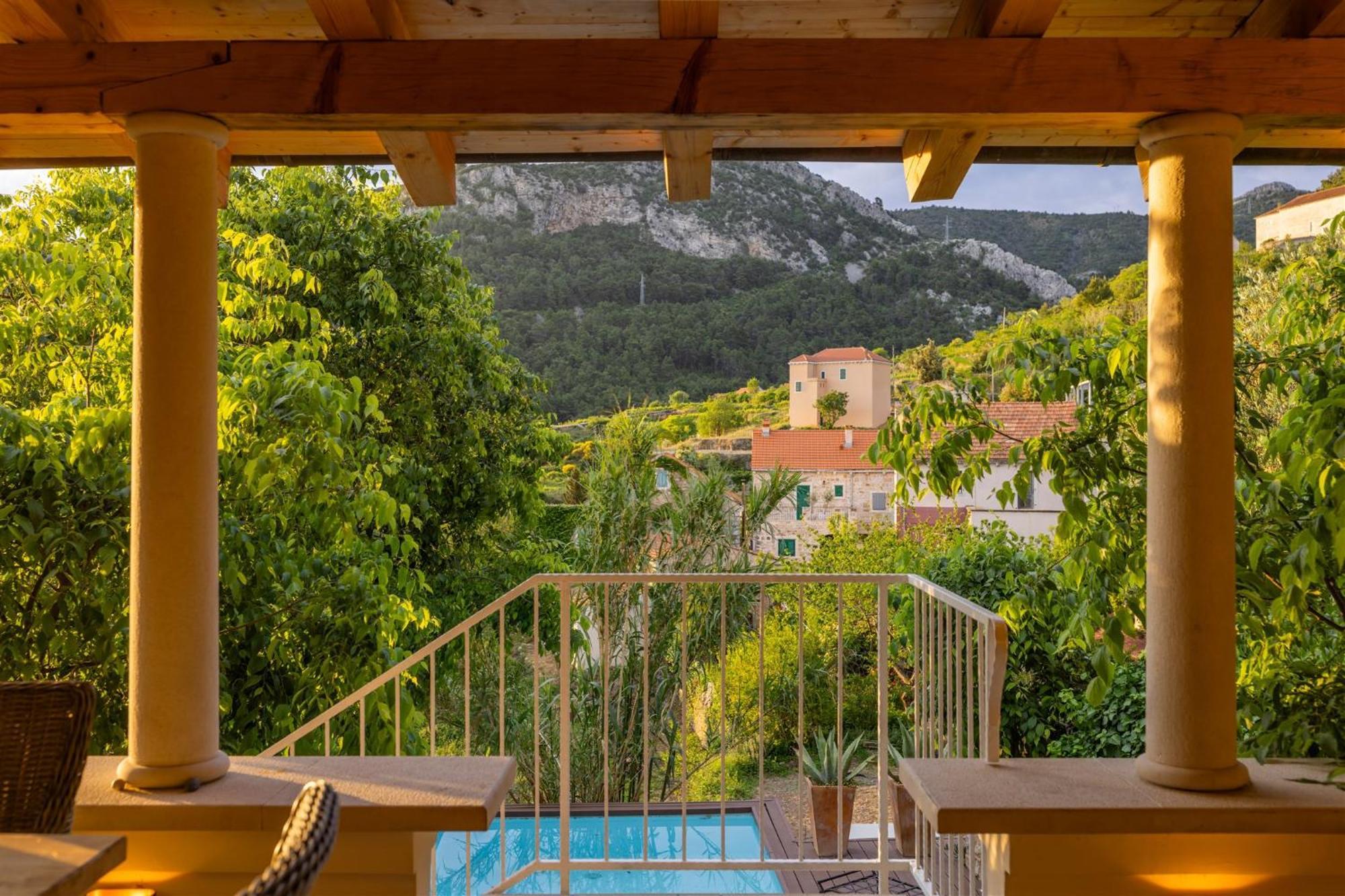 Dvor Pitve Villas Jelsa  Room photo